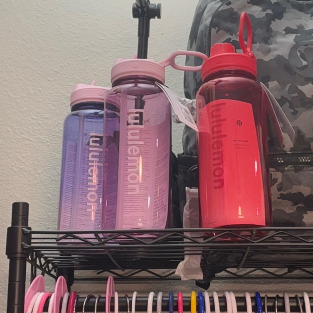 3. Lululemon NWT Back To Life Clear Water bottle